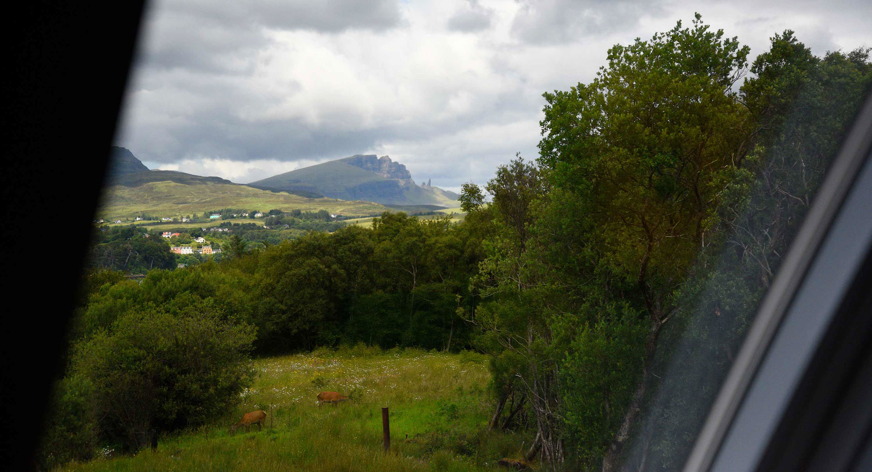 The Old Workshop self catering accommodation near Portree offers amazing sea and mountain views of the Isle of Skye